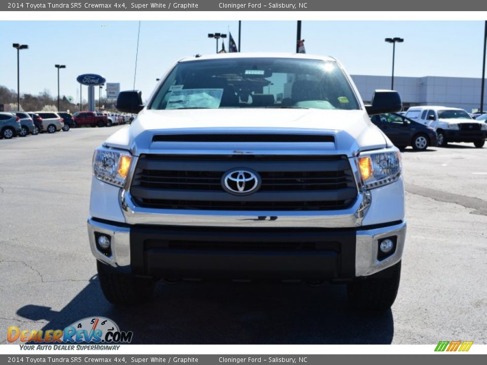 2014 Toyota Tundra SR5 Crewmax 4x4 Super White / Graphite Photo #4