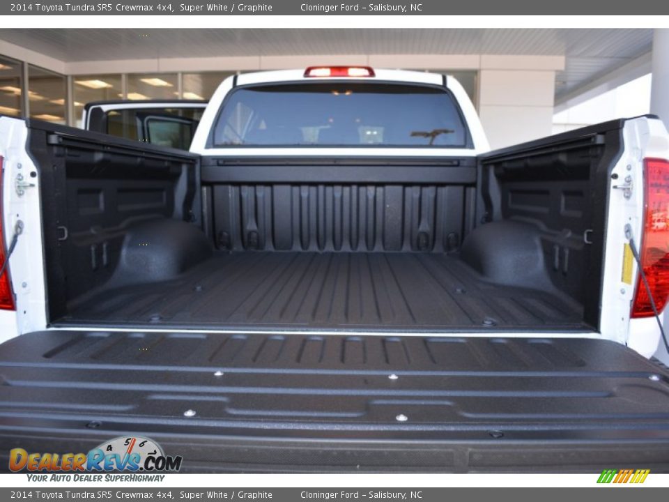 2014 Toyota Tundra SR5 Crewmax 4x4 Super White / Graphite Photo #9
