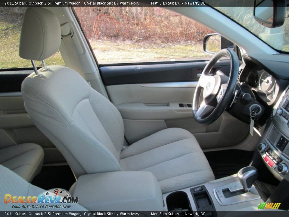 2011 Subaru Outback 2.5i Premium Wagon Crystal Black Silica / Warm Ivory Photo #17
