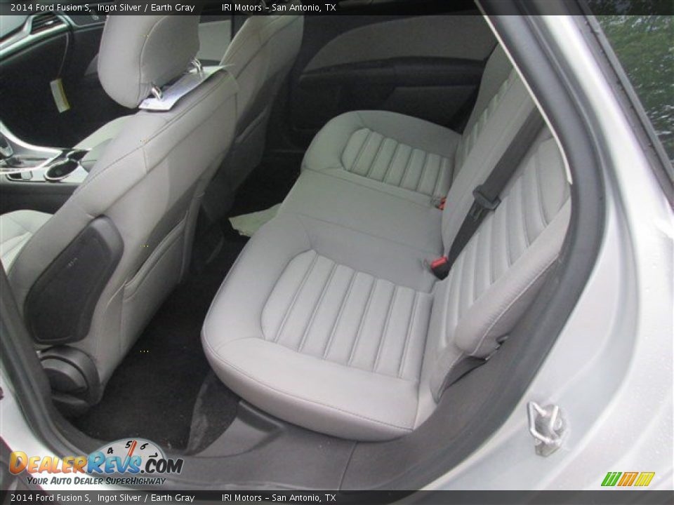 2014 Ford Fusion S Ingot Silver / Earth Gray Photo #7