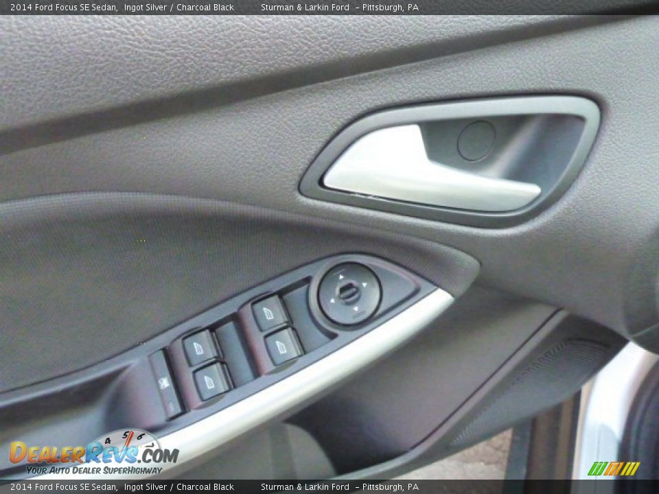 2014 Ford Focus SE Sedan Ingot Silver / Charcoal Black Photo #9