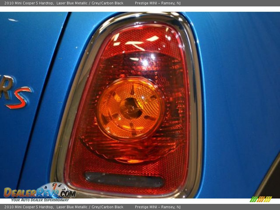 2010 Mini Cooper S Hardtop Laser Blue Metallic / Grey/Carbon Black Photo #17