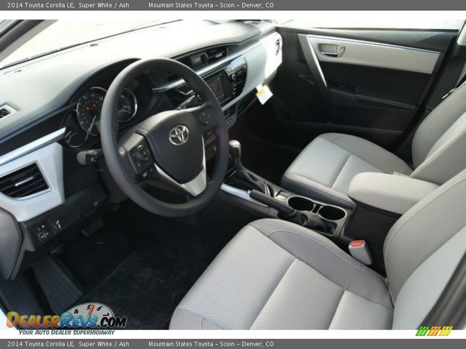 2014 Toyota Corolla LE Super White / Ash Photo #5