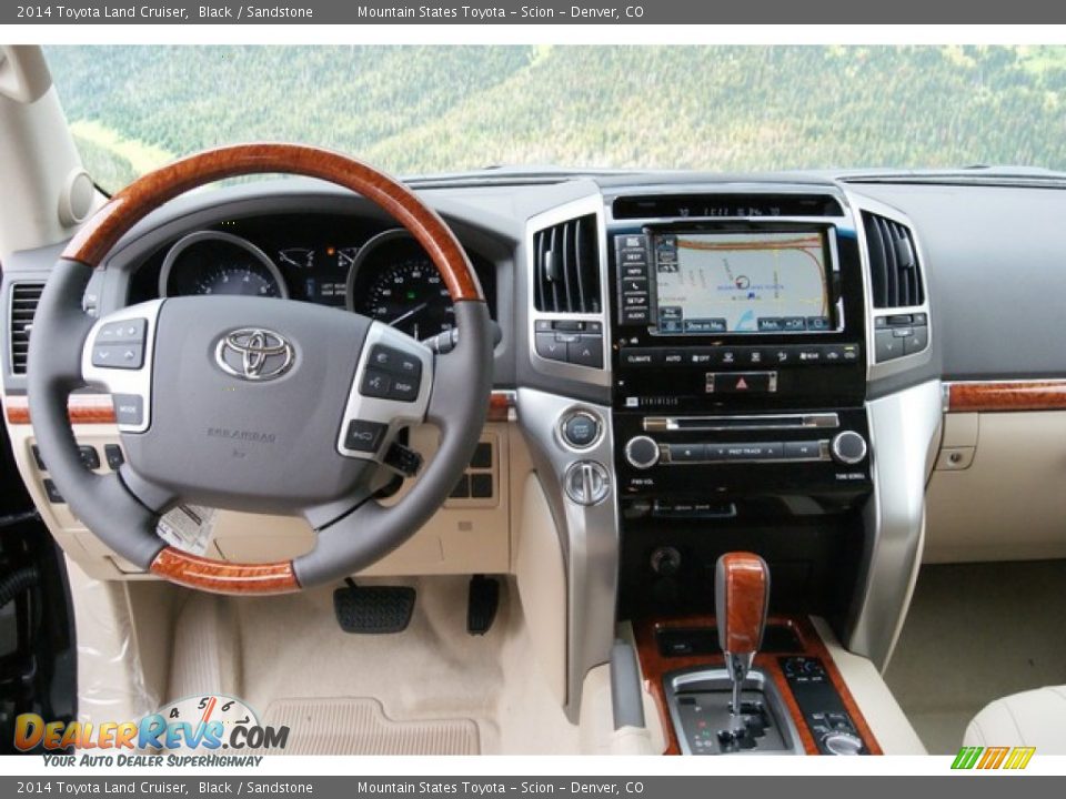 Dashboard of 2014 Toyota Land Cruiser  Photo #6