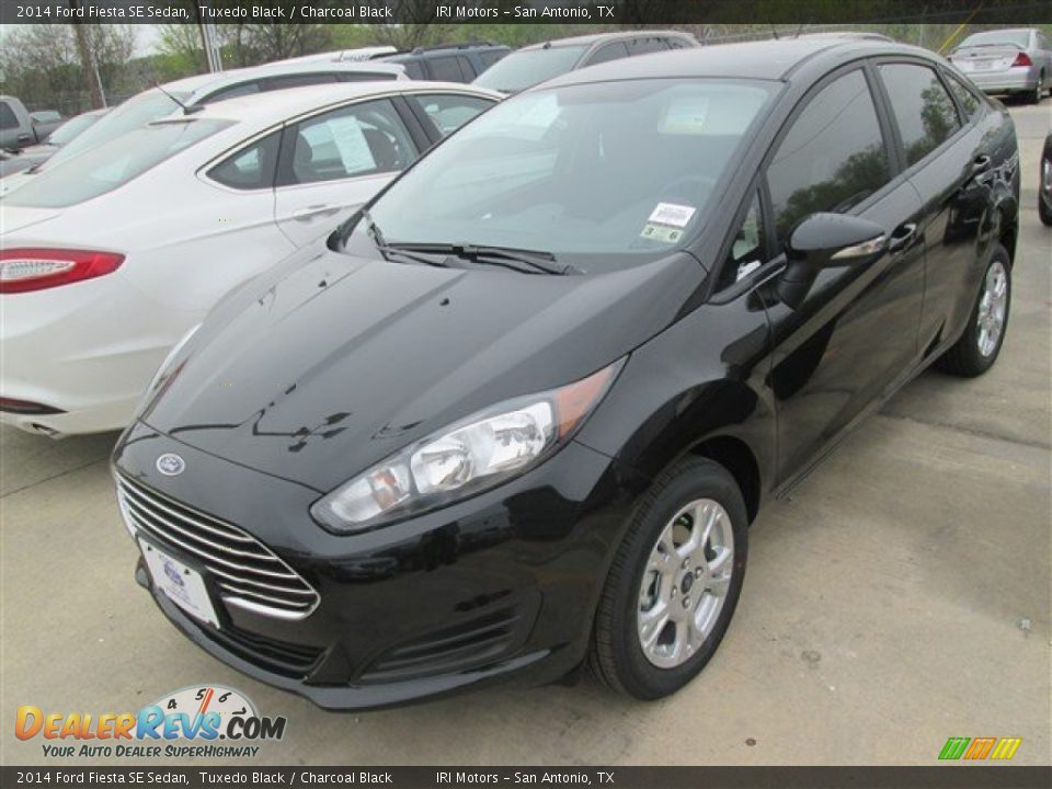 2014 Ford Fiesta SE Sedan Tuxedo Black / Charcoal Black Photo #1