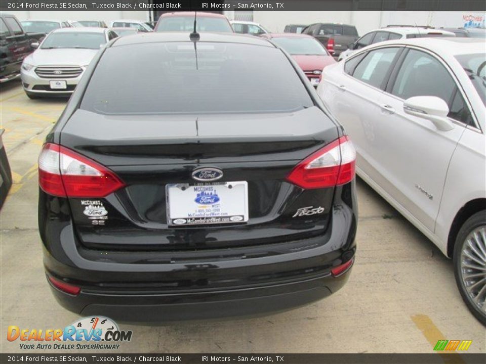 2014 Ford Fiesta SE Sedan Tuxedo Black / Charcoal Black Photo #5