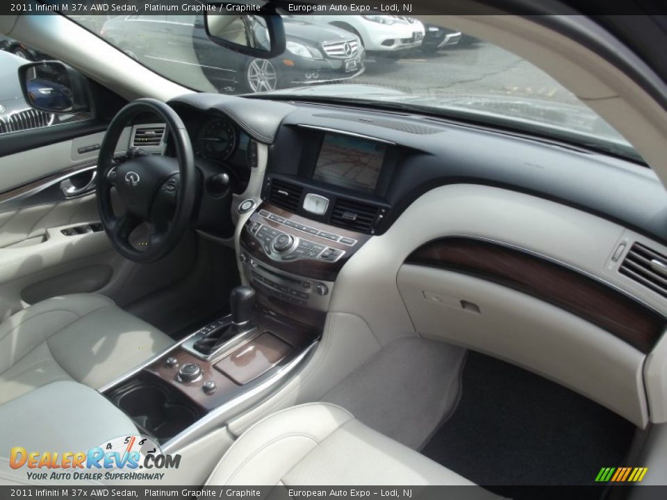 2011 Infiniti M 37x AWD Sedan Platinum Graphite / Graphite Photo #14