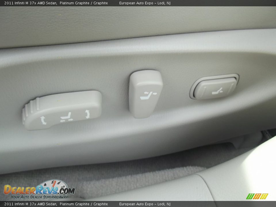 2011 Infiniti M 37x AWD Sedan Platinum Graphite / Graphite Photo #24
