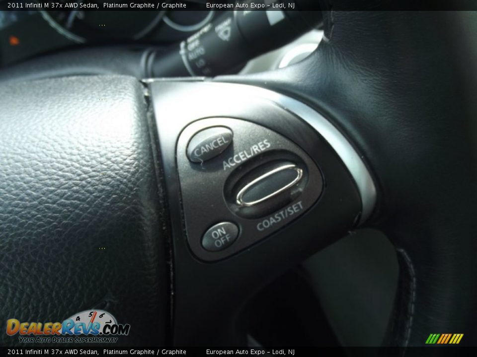 2011 Infiniti M 37x AWD Sedan Platinum Graphite / Graphite Photo #28