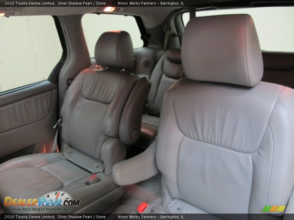 2010 Toyota Sienna Limited Silver Shadow Pearl / Stone Photo #20