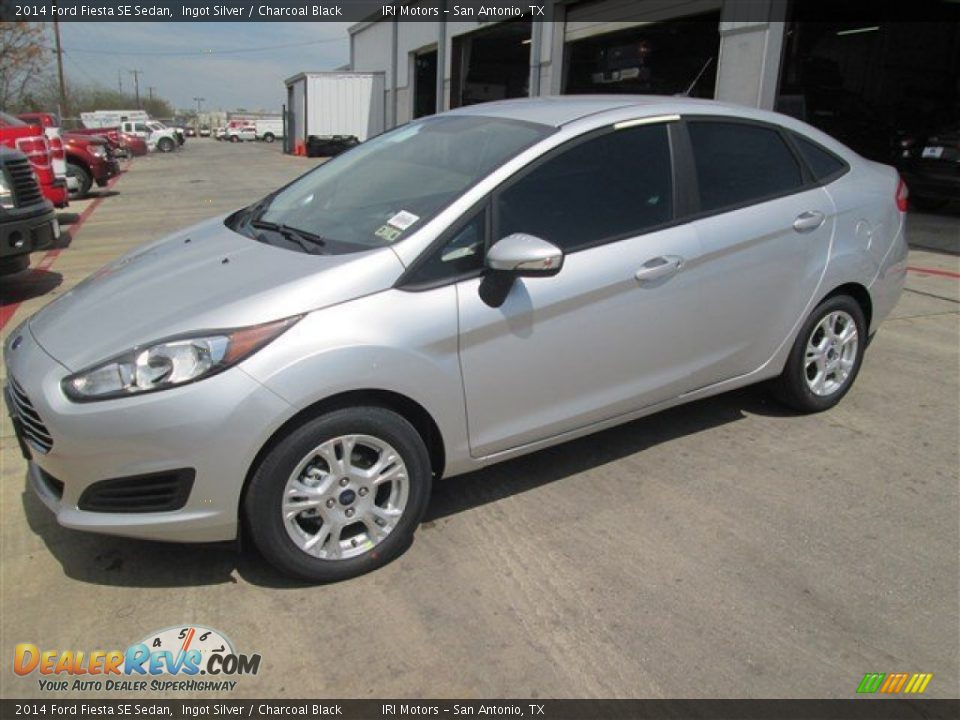 2014 Ford Fiesta SE Sedan Ingot Silver / Charcoal Black Photo #1