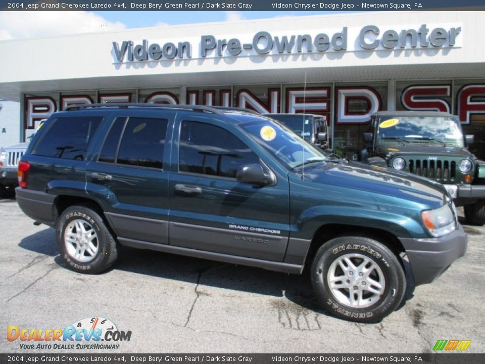 2004 Jeep Grand Cherokee Laredo 4x4 Deep Beryl Green Pearl / Dark Slate Gray Photo #2