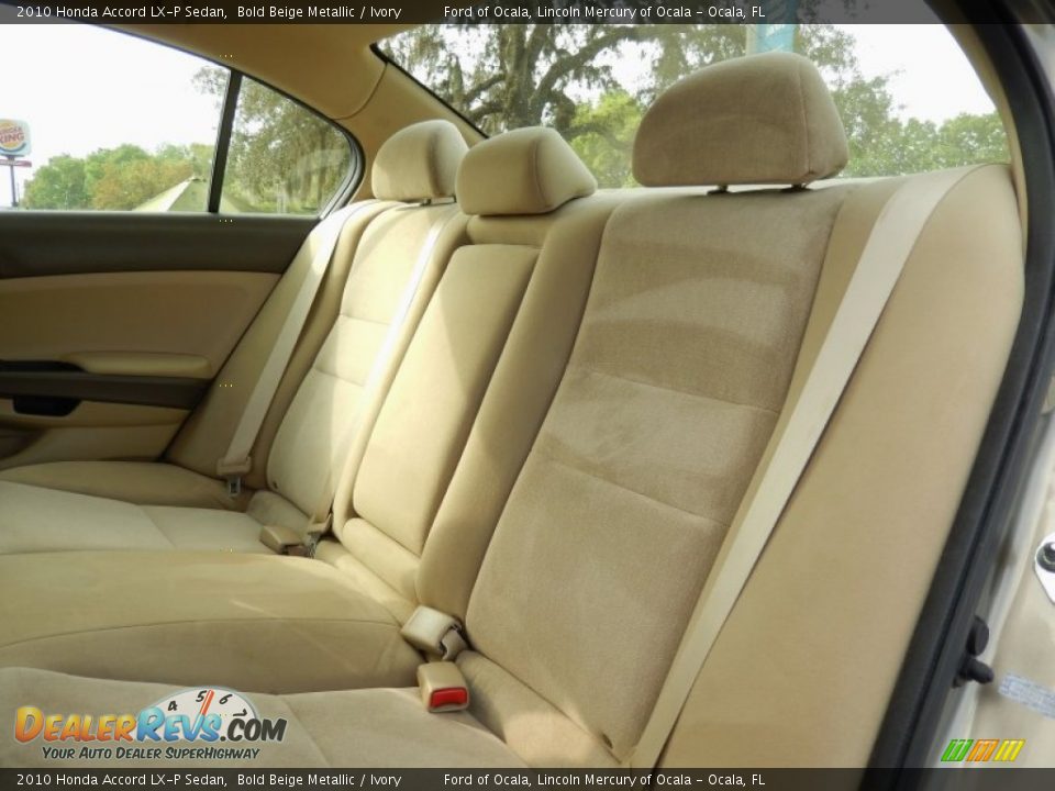 2010 Honda Accord LX-P Sedan Bold Beige Metallic / Ivory Photo #16