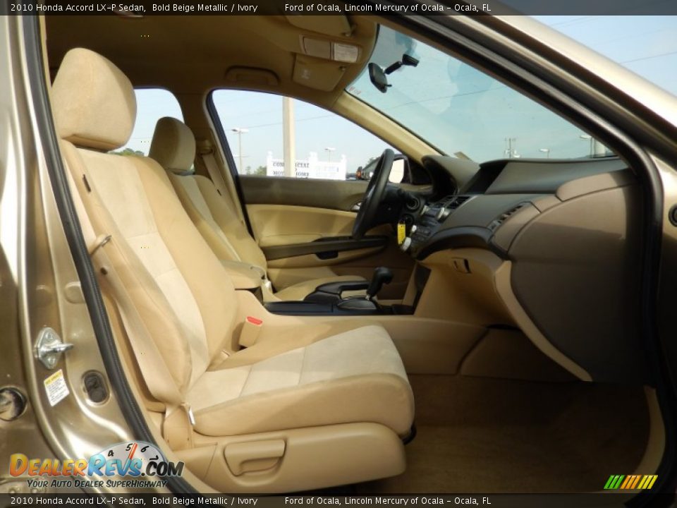 2010 Honda Accord LX-P Sedan Bold Beige Metallic / Ivory Photo #17