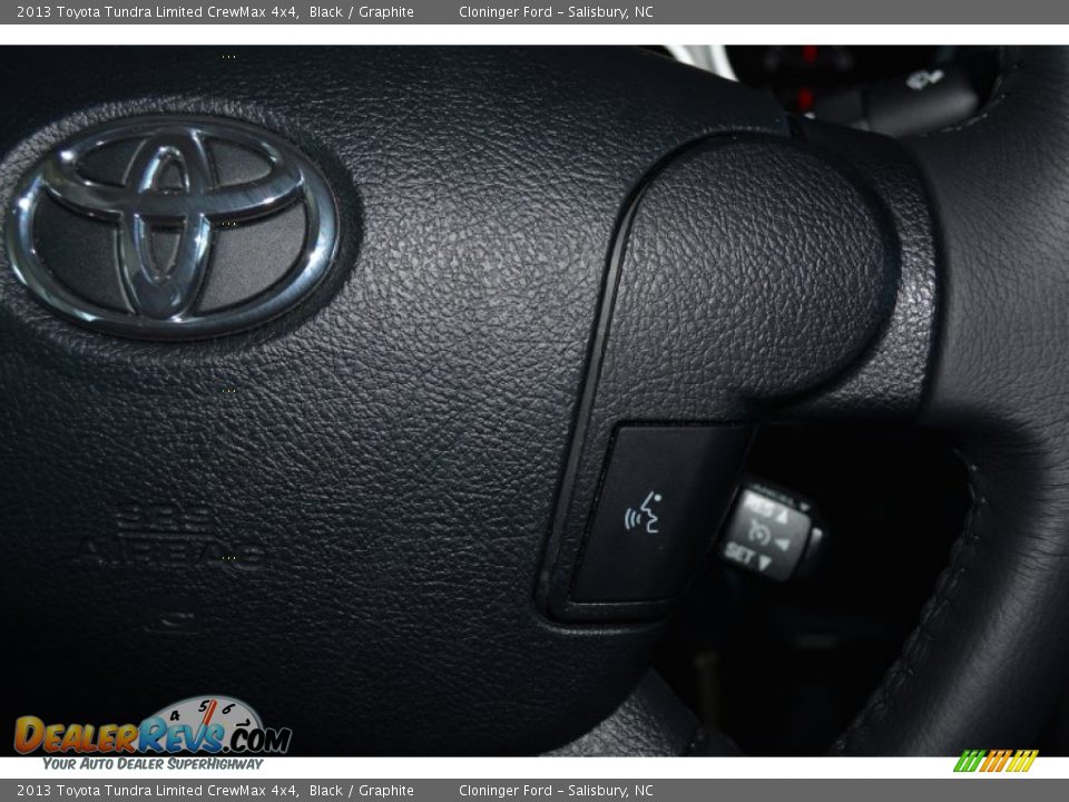 2013 Toyota Tundra Limited CrewMax 4x4 Black / Graphite Photo #32