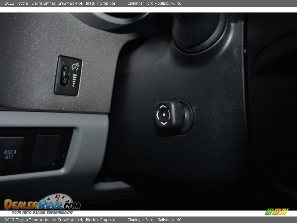 2013 Toyota Tundra Limited CrewMax 4x4 Black / Graphite Photo #35