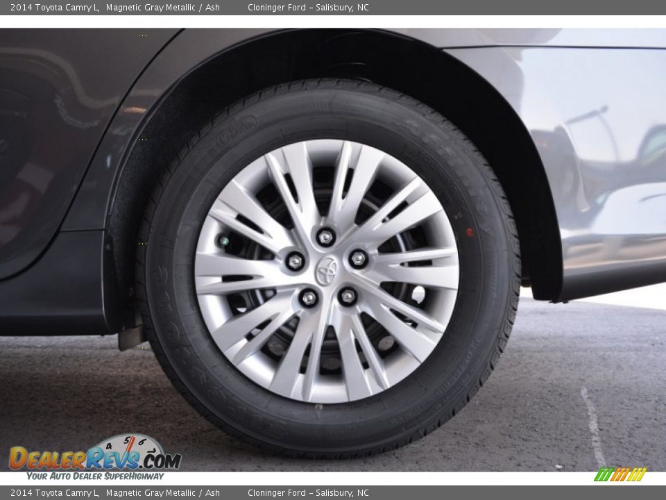 2014 Toyota Camry L Magnetic Gray Metallic / Ash Photo #10