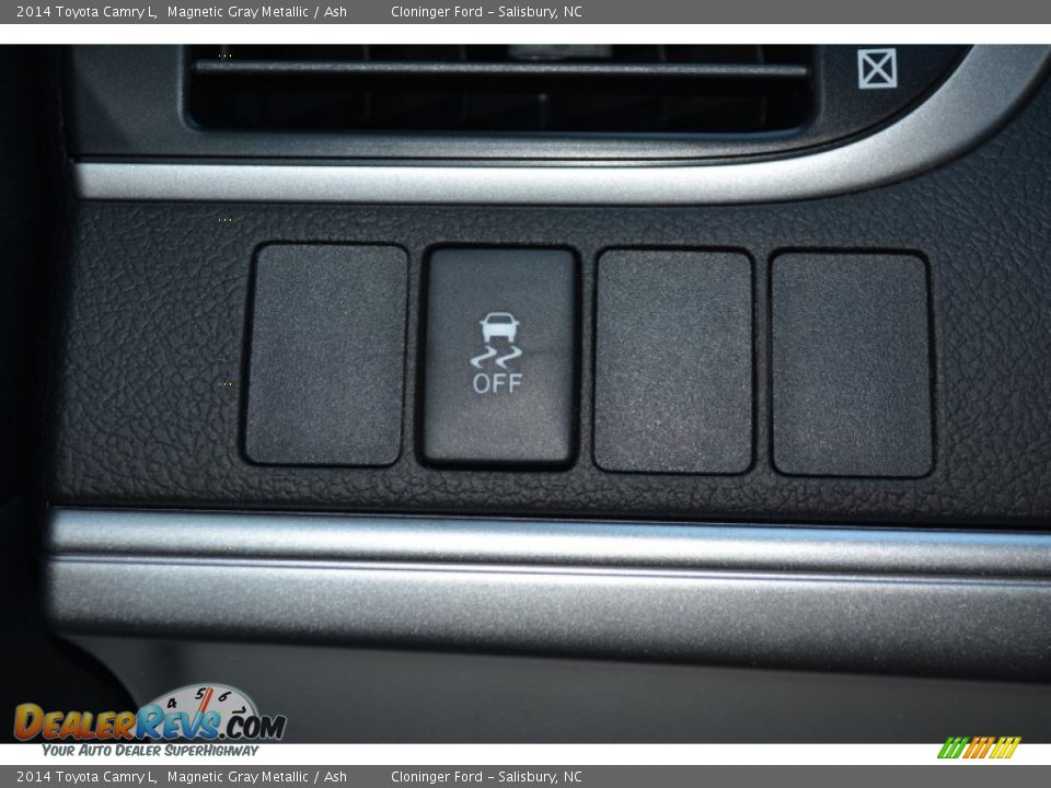 2014 Toyota Camry L Magnetic Gray Metallic / Ash Photo #20