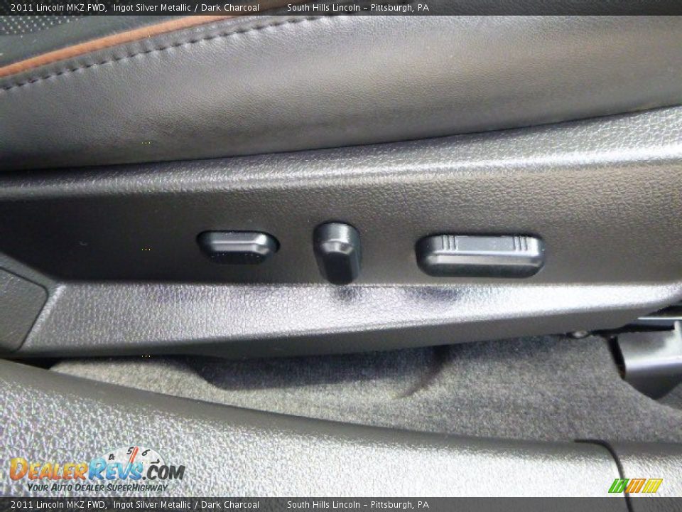 2011 Lincoln MKZ FWD Ingot Silver Metallic / Dark Charcoal Photo #12