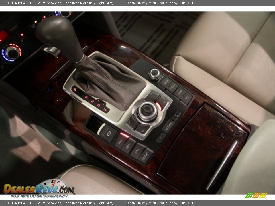 2011 Audi A6 3.0T quattro Sedan Ice Silver Metallic / Light Gray Photo #24