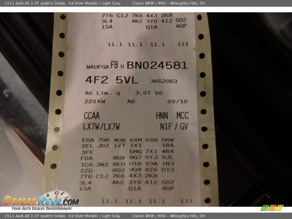 2011 Audi A6 3.0T quattro Sedan Ice Silver Metallic / Light Gray Photo #36