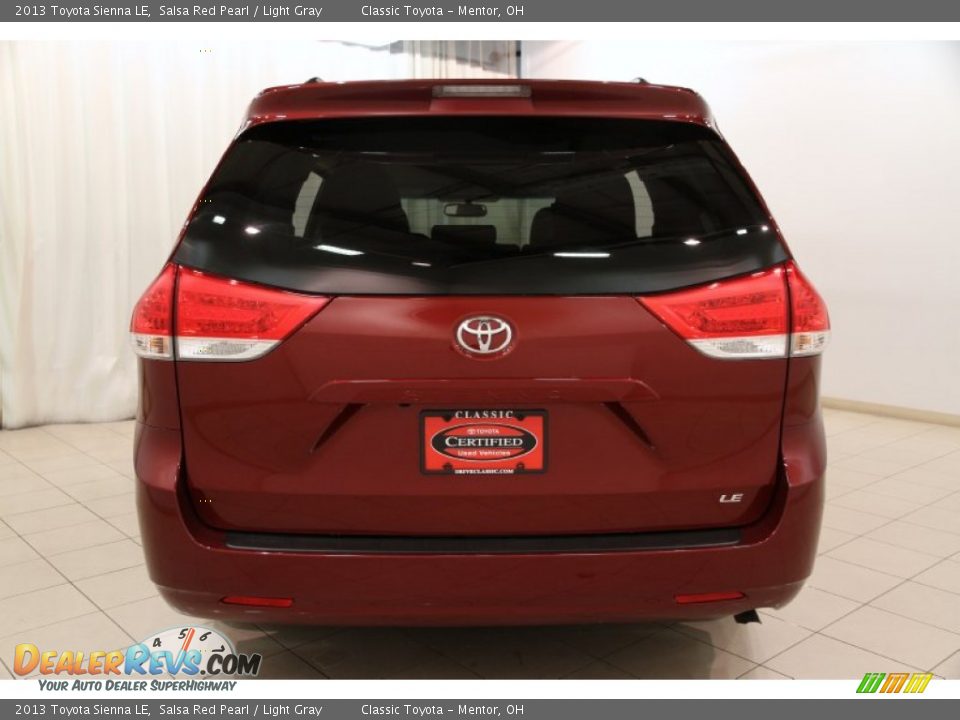 2013 Toyota Sienna LE Salsa Red Pearl / Light Gray Photo #26