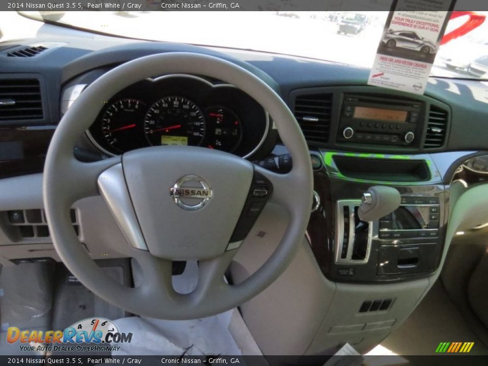 2014 Nissan Quest 3.5 S Pearl White / Gray Photo #11