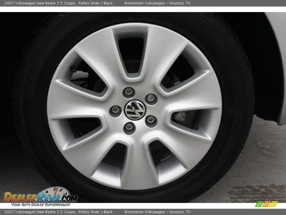 2007 Volkswagen New Beetle 2.5 Coupe Reflex Silver / Black Photo #5
