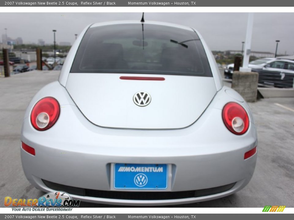2007 Volkswagen New Beetle 2.5 Coupe Reflex Silver / Black Photo #8