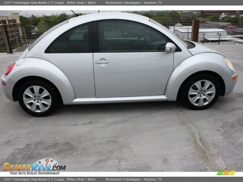 2007 Volkswagen New Beetle 2.5 Coupe Reflex Silver / Black Photo #12
