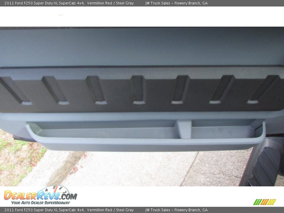2011 Ford F250 Super Duty XL SuperCab 4x4 Vermillion Red / Steel Gray Photo #17