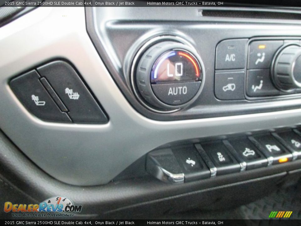 2015 GMC Sierra 2500HD SLE Double Cab 4x4 Onyx Black / Jet Black Photo #16