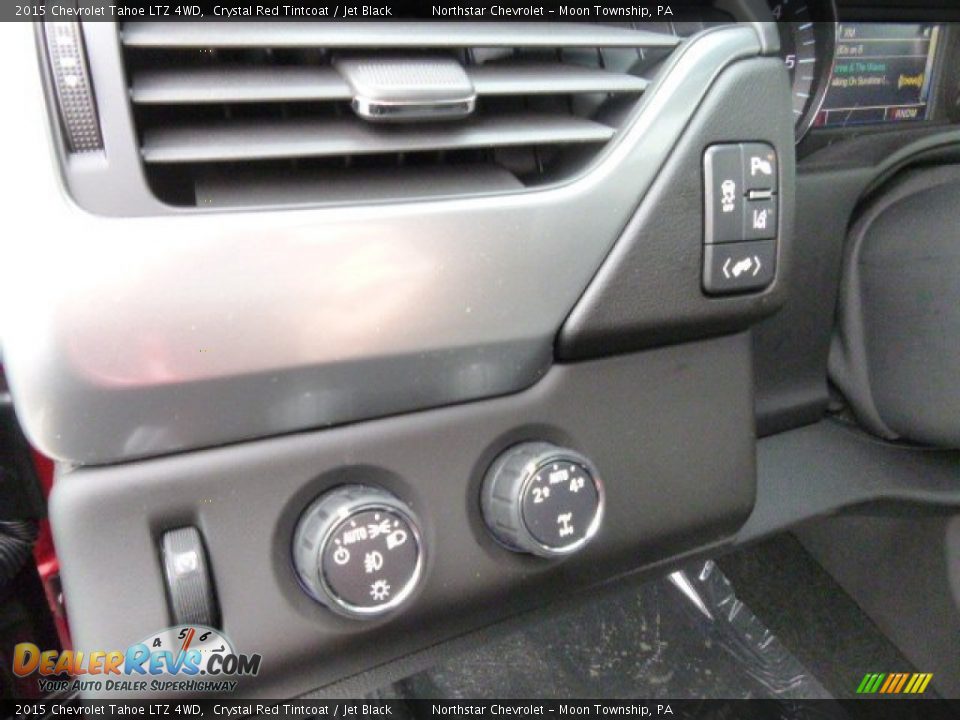 Controls of 2015 Chevrolet Tahoe LTZ 4WD Photo #14