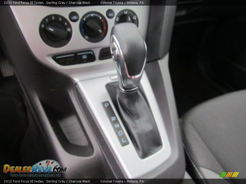 2013 Ford Focus SE Sedan Sterling Gray / Charcoal Black Photo #16