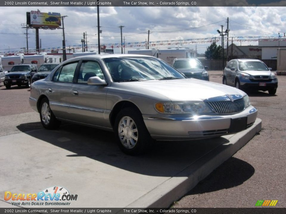 2002 Lincoln Continental Silver Frost Metallic / Light Graphite Photo #17