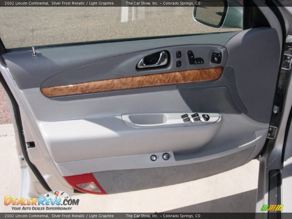 2002 Lincoln Continental Silver Frost Metallic / Light Graphite Photo #23