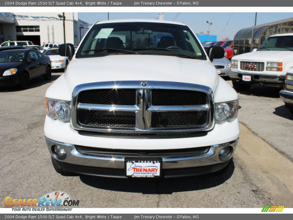2004 Dodge Ram 1500 SLT Quad Cab 4x4 Bright White / Taupe Photo #7