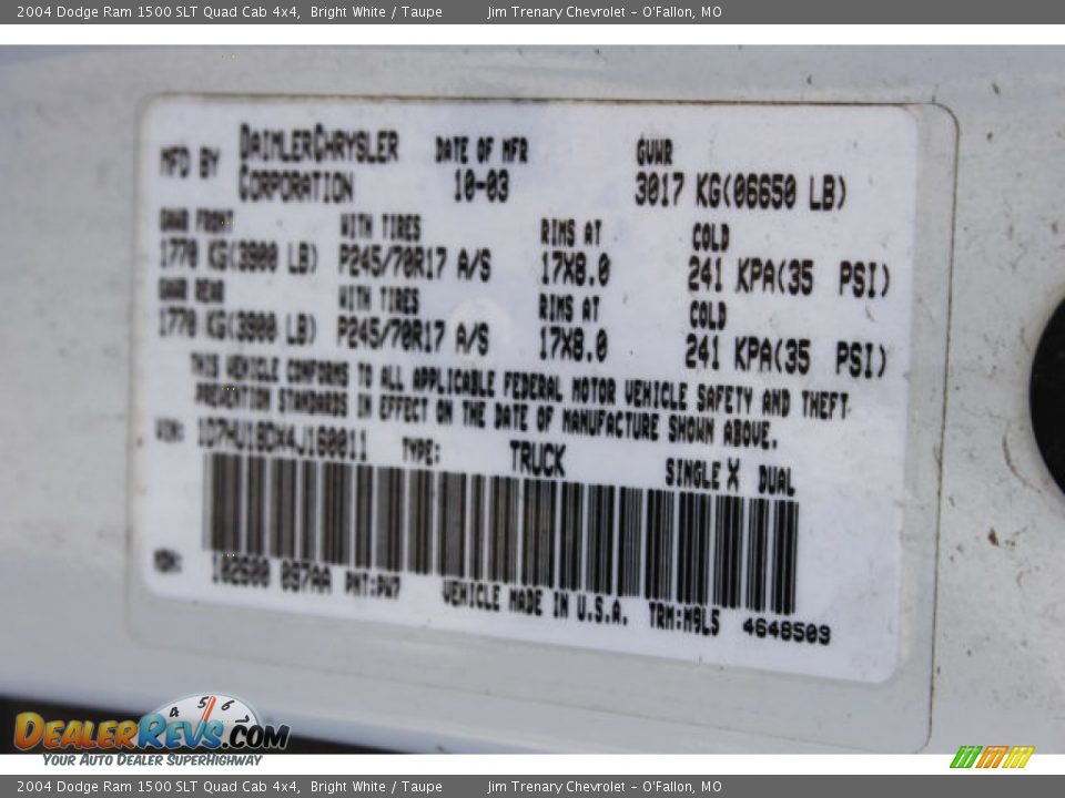 2004 Dodge Ram 1500 SLT Quad Cab 4x4 Bright White / Taupe Photo #16