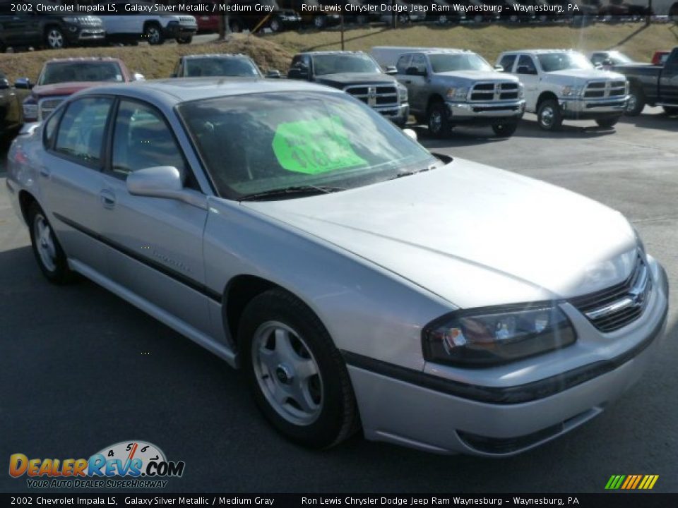 Front 3/4 View of 2002 Chevrolet Impala LS Photo #7