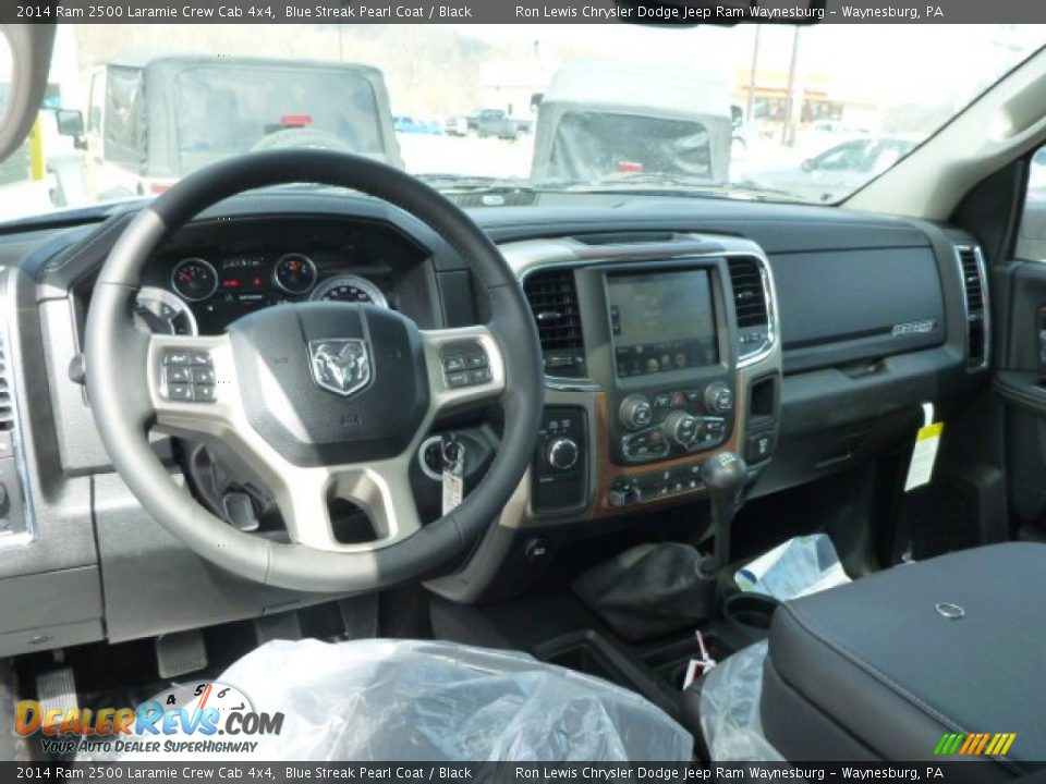 2014 Ram 2500 Laramie Crew Cab 4x4 Blue Streak Pearl Coat / Black Photo #12