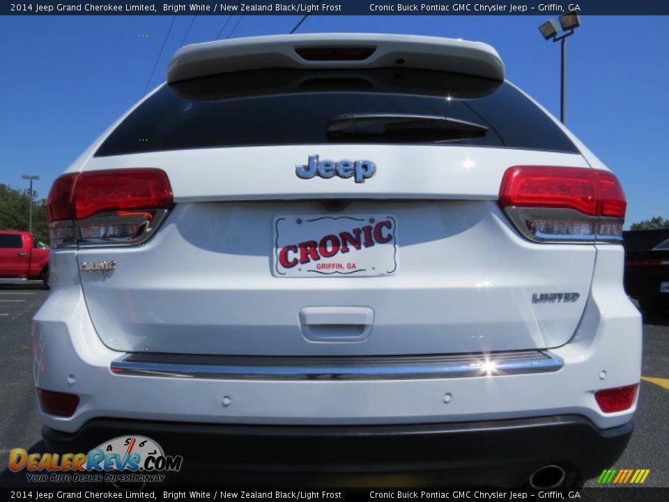 2014 Jeep Grand Cherokee Limited Bright White / New Zealand Black/Light Frost Photo #6