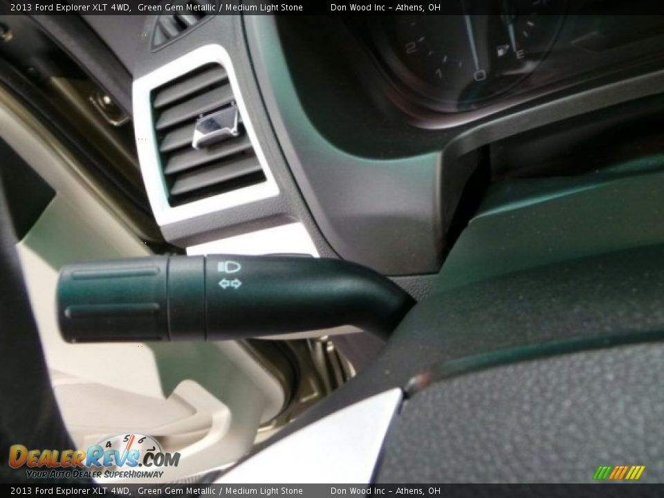 2013 Ford Explorer XLT 4WD Green Gem Metallic / Medium Light Stone Photo #25