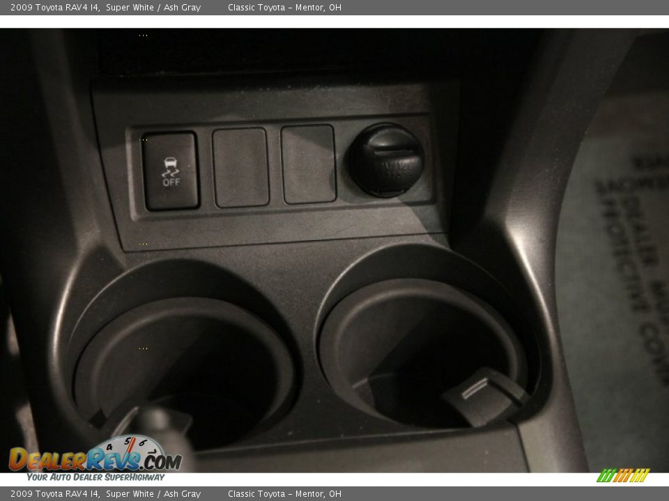 2009 Toyota RAV4 I4 Super White / Ash Gray Photo #11