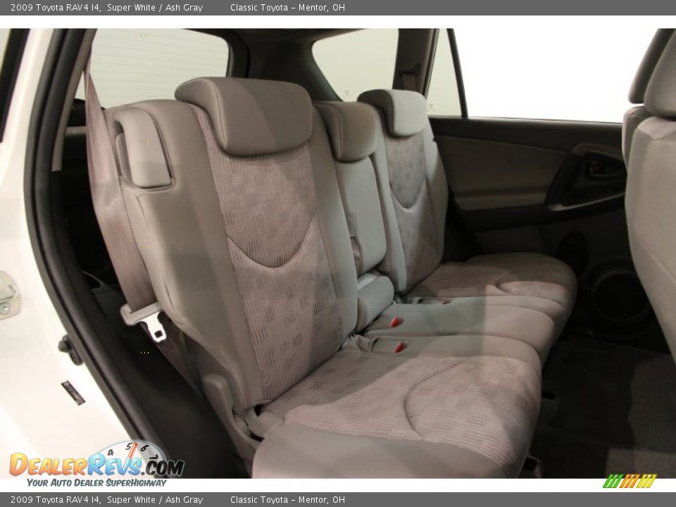 2009 Toyota RAV4 I4 Super White / Ash Gray Photo #14