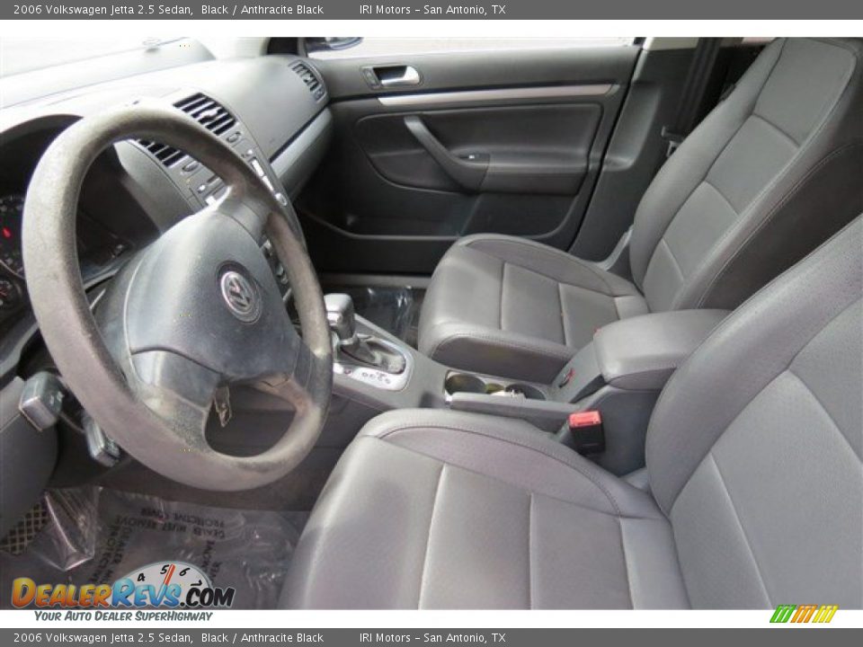 2006 Volkswagen Jetta 2.5 Sedan Black / Anthracite Black Photo #11