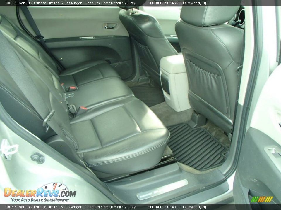 2006 Subaru B9 Tribeca Limited 5 Passenger Titanium Silver Metallic / Gray Photo #13
