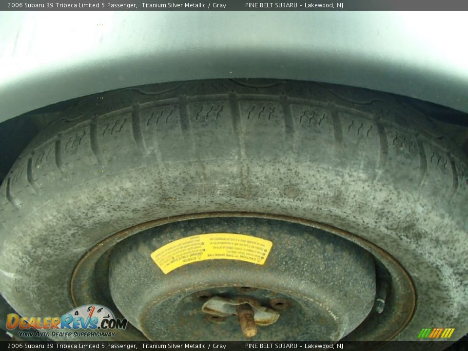 2006 Subaru B9 Tribeca Limited 5 Passenger Titanium Silver Metallic / Gray Photo #22