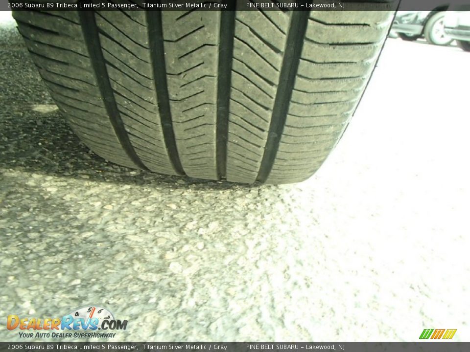 2006 Subaru B9 Tribeca Limited 5 Passenger Titanium Silver Metallic / Gray Photo #23