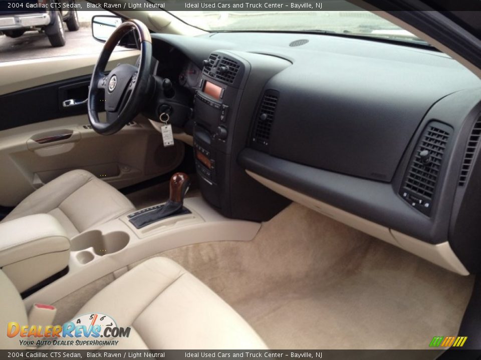 2004 Cadillac CTS Sedan Black Raven / Light Neutral Photo #11