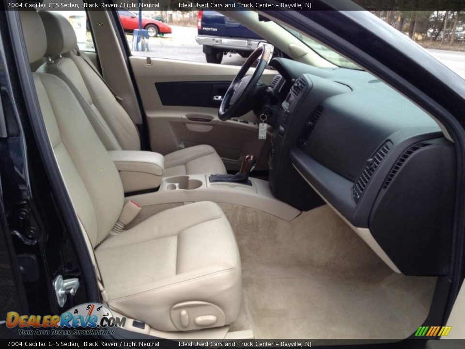 2004 Cadillac CTS Sedan Black Raven / Light Neutral Photo #12